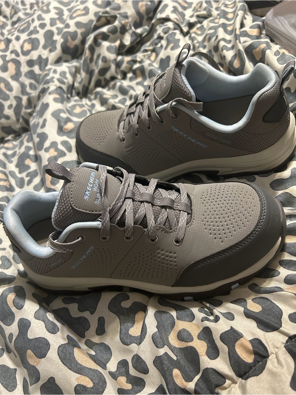 Sketchers carbon nano never worn